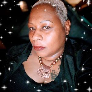 Meet your Posher, Robyne